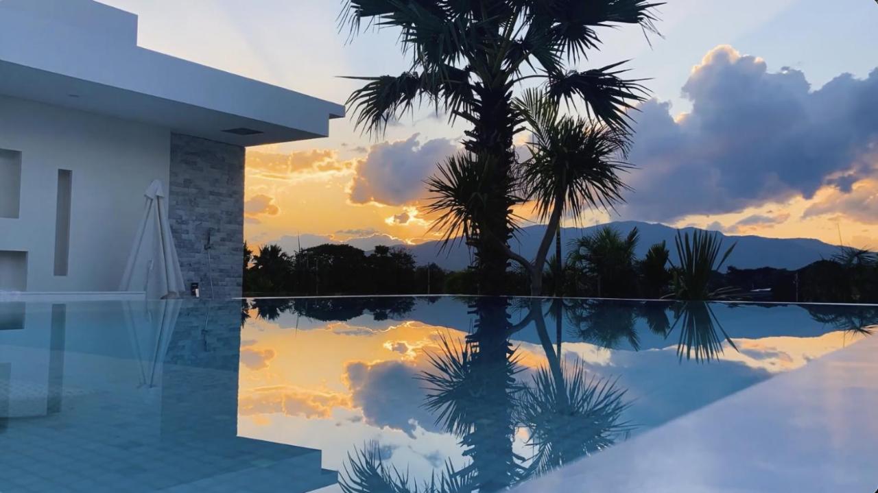 Palm Villa - Award Winning Modern Luxury & Exclusive Villa Resort Чиангмай Экстерьер фото